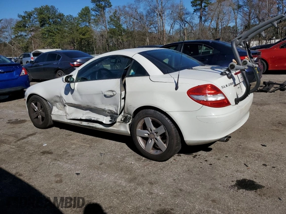 2008 Mercedes-Benz SLK 280 with VIN WDBWK54F48F186729, listed as a Copart auction lot 49432735 with 92,307 mi miles and Salvage title. Bid and sale history available at DreamBid. Image 2.