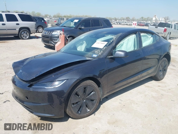 2024 Tesla Model 3 z VIN 5YJ3E1EA5RF843972, wystawiony jako IAAI lot #41873089 z przebiegiem 9 788 mil mil oraz . Historia ofert i sprzedaży dostępna na DreamBid. Obrazek 17.