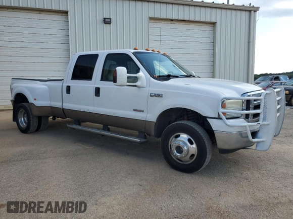 2006 Ford F-350 XL with VIN 1FTWW33P56EB94202, listed as a Copart auction lot 65182534 with 125,141 mi miles and Salvage title. Bid and sale history available at DreamBid. Image 4.