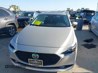 2025 Mazda 3 S Preferred with VIN 3MZBPACM9SM450395, listed as a IAAI auction lot 41132298 with 773 mi miles and . Bid and sale history available at DreamBid. Image 12.