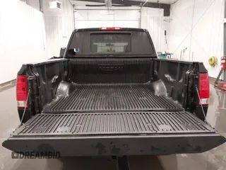 2015 Nissan Titan SV z VIN 1N6AA0EC6FN502962, wystawiony jako IAAI lot #41358935 z przebiegiem 102 204 mil mil oraz . Historia ofert i sprzedaży dostępna na DreamBid. Obrazek 18.