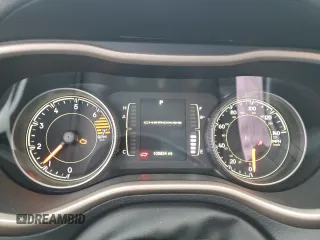 2017 Jeep Cherokee Latitude with VIN 1C4PJLCB1HW593127, listed as a Copart auction lot 48060555 with 103,834 mi miles and Clean Title. Bid and sale history available at carsss.com. Image 9.