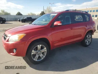 2011 Toyota RAV4 Sport z VIN JTMRK4DV6B5101712, wystawiony jako Copart lot #53344565 z przebiegiem 88 441 mil mil oraz Szkoda całkowita • Salvage title. Historia ofert i sprzedaży dostępna na DreamBid. Obrazek 1.