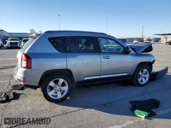 2016 Jeep Compass Latitude with VIN 1C4NJCEB7GD704858, listed as a Copart auction lot 42990065 with 79,380 mi miles and Salvage Title. Bid and sale history available at carsss.com. Image 3.
