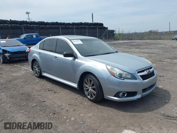2014 Subaru Legacy Special Sports z VIN 4S3BMBJ60E3012828, wystawiony jako IAAI lot #42070536 z przebiegiem 163 808 mil mil oraz . Historia ofert i sprzedaży dostępna na DreamBid. Obrazek 1.