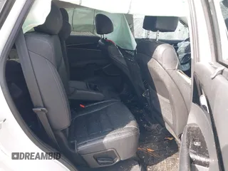 2018 Kia Sorento SX Limited z VIN 5XYPK4A57JG380752, wystawiony jako IAAI lot #41295334 z przebiegiem 45 015 mil mil oraz . Historia ofert i sprzedaży dostępna na DreamBid. Obrazek 8.