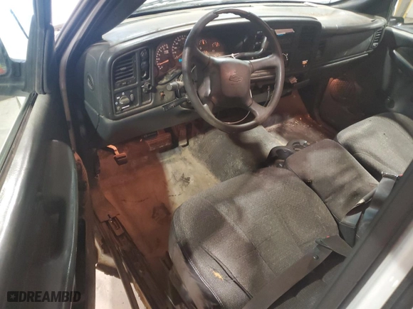 2002 Chevrolet Silverado 1500 with VIN 1GCEC14WX2Z153341, listed as a Copart auction lot 79857644 with 161,247 mi miles and Salvage Title. Bid and sale history available at carsss.com. Image 8.