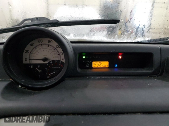 2006 Scion xB with VIN JTLKT324364116025, listed as a Copart auction lot 88284325 with 252,387 mi miles and Non Repairable. Bid and sale history available at carsss.com. Image 9.