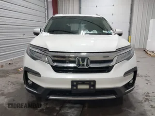 2019 Honda Pilot Touring 7-Passenger with VIN 5FNYF6H64KB005798, listed as a IAAI auction lot 41551933 with 103,151 mi miles. Bid and sale history available at carsss.com. Image 12.