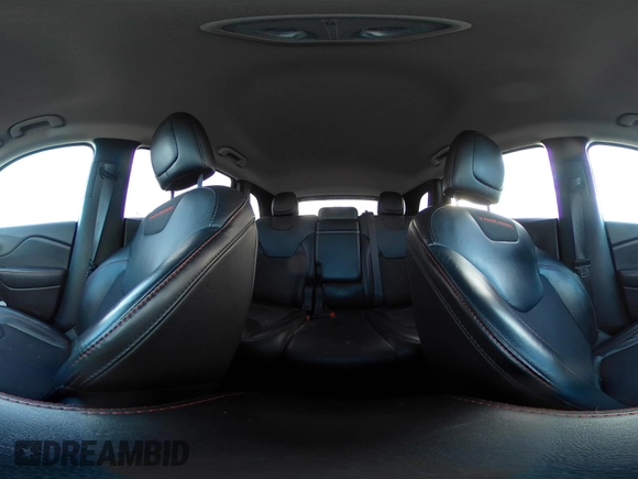 2016 Jeep Cherokee Trailhawk с VIN 1C4PJMBB5GW132003, выставлен на аукционе IAAI как лот 41917571 с пробегом 153 847 миль миль и . История ставок и продаж доступна на DreamBid. Изображение 18.
