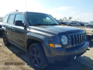 2015 Jeep Patriot Sport z VIN 1C4NJPBA7FD178720, wystawiony jako IAAI lot #41436656 z przebiegiem 83 900 mil mil oraz . Historia ofert i sprzedaży dostępna na DreamBid. Obrazek 1.