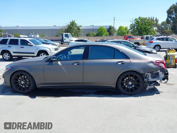 2016 Mercedes-Benz S 550 с VIN WDDUG8CB0GA237364, выставлен на аукционе IAAI как лот 42265337 с пробегом 79 652 миль миль и . История ставок и продаж доступна на DreamBid. Изображение 14.