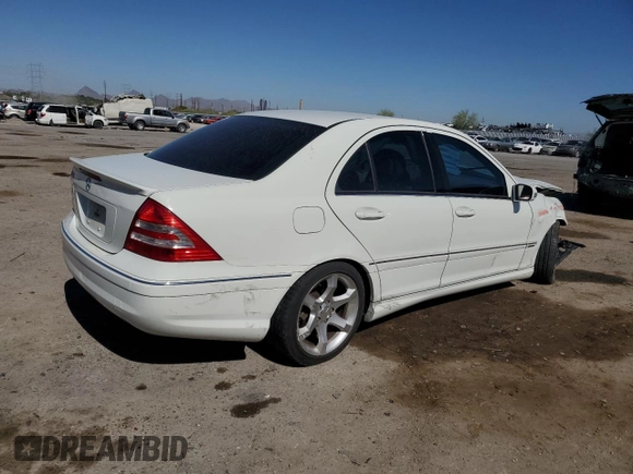 2007 Mercedes-Benz C 230 Sport с VIN WDBRF52H17A939232, выставлен на аукционе Copart как лот 54757705 с пробегом 166 016 миль миль и Списание • Salvage title. История ставок и продаж доступна на DreamBid. Изображение 3.