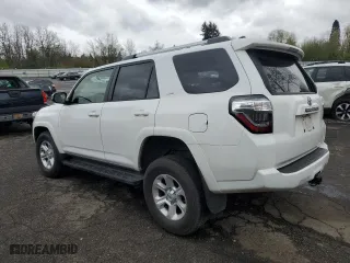 2024 Toyota 4Runner SR5 Premium with VIN JTENU5JR4R6269290, listed as a Copart auction lot 52350545 with 23,327 mi miles and Clean Title. Bid and sale history available at carsss.com. Image 2.