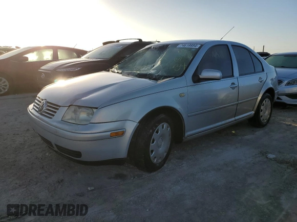 1999 Volkswagen Jetta GLS with VIN 3VWSA29M0XM044902, listed as a Copart auction lot 74619954 with 273,284 mi miles and Salvage title. Bid and sale history available at DreamBid. Image 1.