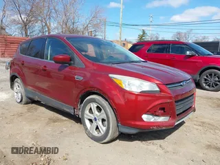 2016 Ford Escape SE with VIN 1FMCU0G75GUB22209, listed as a IAAI auction lot 41864084 with 96,313 mi miles. Bid and sale history available at carsss.com. Image 1.