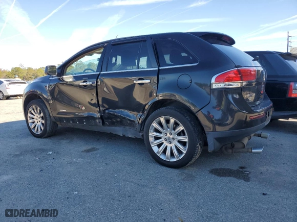 2011 Lincoln MKX with VIN 2LMDJ8JK6BBJ16267, listed as a Copart auction lot 47453095 with 186,506 mi miles and Non Repairable. Bid and sale history available at carsss.com. Image 2.