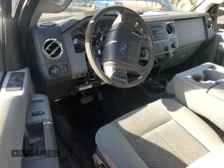 2012 Ford F-350 Lariat with VIN 1FT8X3B61CED03085, listed as a Copart auction lot 47271605 with 162,512 mi miles and Clean Title. Bid and sale history available at DreamBid. Image 8.