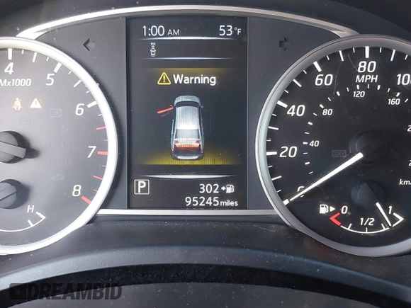 2018 Nissan Sentra S with VIN 3N1AB7AP9JY251421, listed as a IAAI auction lot 41808771 with 95,245 mi miles. Bid and sale history available at carsss.com. Image 7.