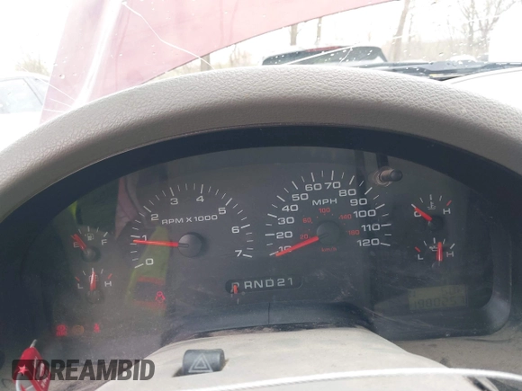 2005 Ford F-150 XLT with VIN 1FTPX12595FA43412, listed as a IAAI auction lot 41902118 with 198,025 mi miles. Bid and sale history available at carsss.com. Image 7.