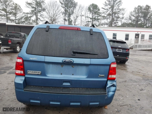2010 Ford Escape XLT with VIN 1FMCU0DG3AKD28250, listed as a IAAI auction lot 41426617 with 172,257 mi miles. Bid and sale history available at carsss.com. Image 16.