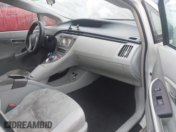 2015 Toyota Prius Four with VIN JTDKN3DU9F0424875, listed as a IAAI auction lot 41525682 with 231,098 mi miles. Bid and sale history available at carsss.com. Image 5.