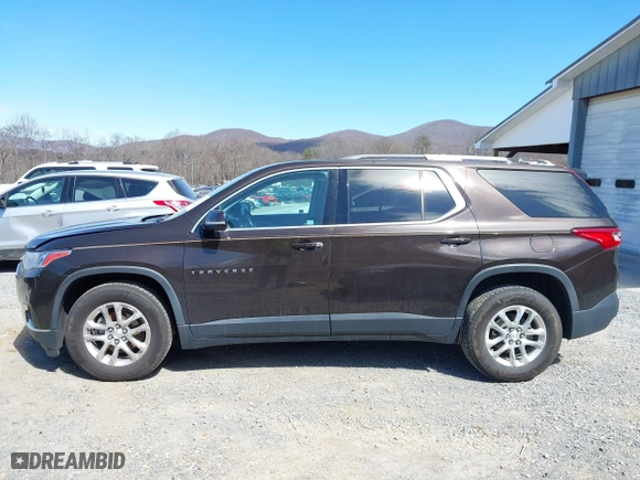 2018 Chevrolet Traverse LT Cloth with VIN 1GNERGKW2JJ263972, listed as a IAAI auction lot 41774086 with 112,296 mi miles. Bid and sale history available at carsss.com. Image 15.