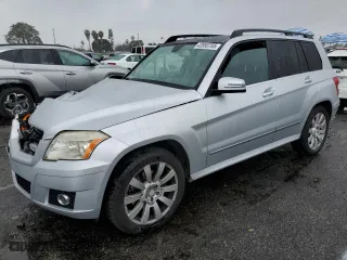 2011 Mercedes-Benz GLK-Class GLK 350 with VIN WDCGG5GB8BF701345, listed as a Copart auction lot 43953785 with 57,556 mi miles and Salvage Title. Bid and sale history available at carsss.com. Image 1.