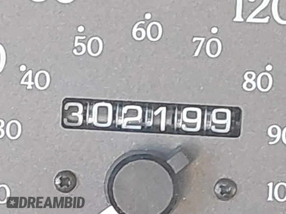 1997 Infiniti QX4 z VIN JNRAR05Y3VW000457, wystawiony jako IAAI lot #41714875 z przebiegiem 302 199 mil mil oraz . Historia ofert i sprzedaży dostępna na DreamBid. Obrazek 13.