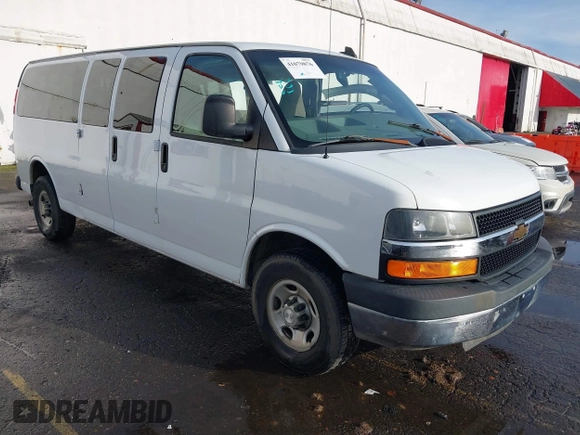 2016 Chevrolet Express Passenger LT z VIN 1GAZGPFG6G1319772, wystawiony jako IAAI lot #41079876 z przebiegiem 123 603 mil mil oraz . Historia ofert i sprzedaży dostępna na DreamBid. Obrazek 1.