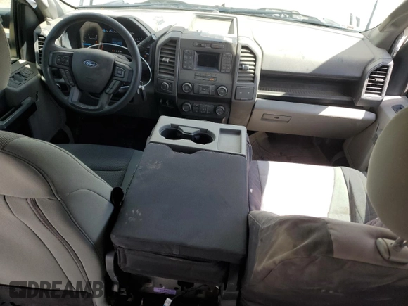 2022 Ford F-550 XL z VIN 1FD0W5HT8NEE92356, wystawiony jako Copart lot #57439165 z przebiegiem 28 170 mil mil oraz Tytuł czysty. Historia ofert i sprzedaży dostępna na DreamBid. Obrazek 8.