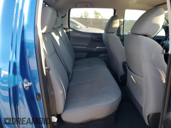 2018 Toyota Tacoma SR5 with VIN 5TFAZ5CN3JX058160, listed as a Copart auction lot 49823895 with 107,247 mi miles and Salvage Title. Bid and sale history available at DreamBid. Image 10.