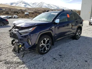 2022 Toyota RAV4 Prime XSE with VIN JTMFB3FV1ND098920, listed as a Copart auction lot 46613865 with 31,836 mi miles and Salvage Title. Bid and sale history available at carsss.com. Image 1.