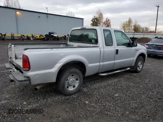 2007 Ford Super Duty F-250 XL with VIN 1FTNX20507EA02465, listed as a Copart auction lot 81718954 with 299,543 mi miles and Clean Title. Bid and sale history available at carsss.com. Image 3.