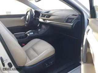 2013 Lexus CT 200h Hybrid with VIN JTHKD5BHXD2155841, listed as a IAAI auction lot 41939202 with 122,302 mi miles. Bid and sale history available at carsss.com. Image 5.