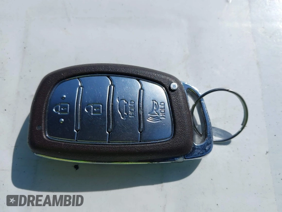 2016 Hyundai Tucson Limited with VIN KM8J33A26GU137391, listed as a IAAI auction lot 42088662 with 72,048 mi miles. Bid and sale history available at carsss.com. Image 11.