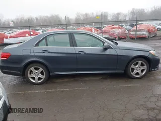 2016 Mercedes-Benz E-Class E 350 Luxury with VIN WDDHF8JB4GB252838, listed as a IAAI auction lot 41827623 with 53,706 mi miles. Bid and sale history available at carsss.com. Image 13.