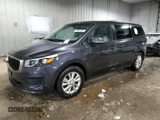2015 Kia Sedona LX with VIN KNDMB5C16F6058875, listed as a Copart auction lot 52739125 with 117,207 mi miles and Clean Title. Bid and sale history available at carsss.com. Image 1.