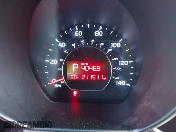 2015 Kia Soul with VIN KNDJN2A25F7807888, listed as a IAAI auction lot 41801637 with 211,511 mi miles. Bid and sale history available at carsss.com. Image 16.