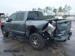 2021 Nissan Titan SV z VIN 1N6AA1EF2MN535695, wystawiony jako IAAI lot #41655071 z przebiegiem 48 727 mil mil oraz . Historia ofert i sprzedaży dostępna na DreamBid. Obrazek 3.