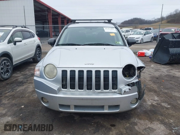 2008 Jeep Compass Sport with VIN 1J8FT47078D755562, listed as a IAAI auction lot 41493097 with 120,502 mi miles. Bid and sale history available at carsss.com. Image 12.