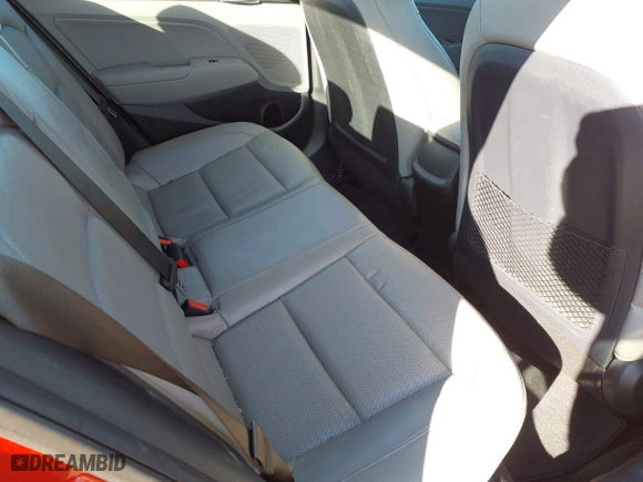 2019 Hyundai Elantra SEL with VIN 5NPD84LF1KH416064, listed as a IAAI auction lot 41427740 with 89,740 mi miles. Bid and sale history available at carsss.com. Image 8.