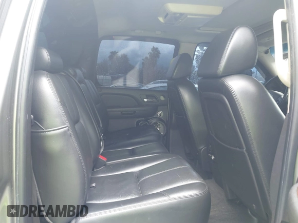 2007 Chevrolet Avalanche 1LT with VIN 3GNEC12067G249531, listed as a IAAI auction lot 41783476 with 156,560 mi miles and . Bid and sale history available at DreamBid. Image 8.