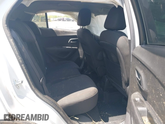 2020 Chevrolet Trax LS z VIN KL7CJKSB9LB051684, wystawiony jako IAAI lot #42279789 z przebiegiem 53 014 mil mil oraz . Historia ofert i sprzedaży dostępna na DreamBid. Obrazek 8.