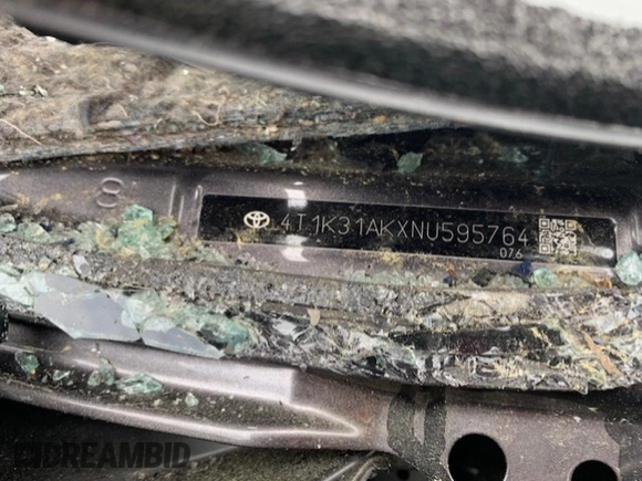 2022 Toyota Camry Hybrid XSE z VIN 4T1K31AKXNU595764, wystawiony jako Copart lot #88411245 z przebiegiem Nie podano mil oraz Szkoda całkowita • Salvage title. Historia ofert i sprzedaży dostępna na DreamBid. Obrazek 13.