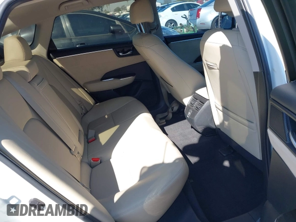 2018 Honda Clarity Plug-In Hybrid Touring with VIN JHMZC5F31JC021404, listed as a IAAI auction lot 41861106 with 189,254 mi miles. Bid and sale history available at carsss.com. Image 8.
