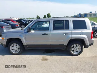 2017 Jeep Patriot Sport with VIN 1C4NJRBB9HD194764, listed as a IAAI auction lot 42771504 with 143,404 mi miles and . Bid and sale history available at DreamBid. Image 14.
