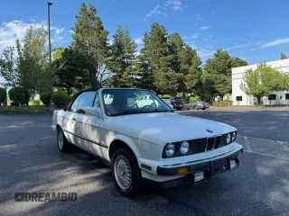 1987 BMW 3 Series с VIN WBABB2300H1943325, выставлен на аукционе Copart как лот 67386925 с пробегом 127 964 миль миль и Чистый • Clean title. История ставок и продаж доступна на DreamBid. Изображение 1.