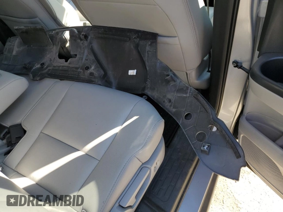 2017 Honda Pilot EX-L with VIN 5FNYF6H56HB030217, listed as a Copart auction lot 43574145 with 91,996 mi miles and Salvage Title. Bid and sale history available at DreamBid. Image 13.