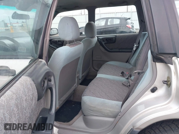 2000 Subaru Forester L with VIN JF1SF6353YH701667, listed as a IAAI auction lot 41499844 with 203,050 mi miles. Bid and sale history available at carsss.com. Image 8.